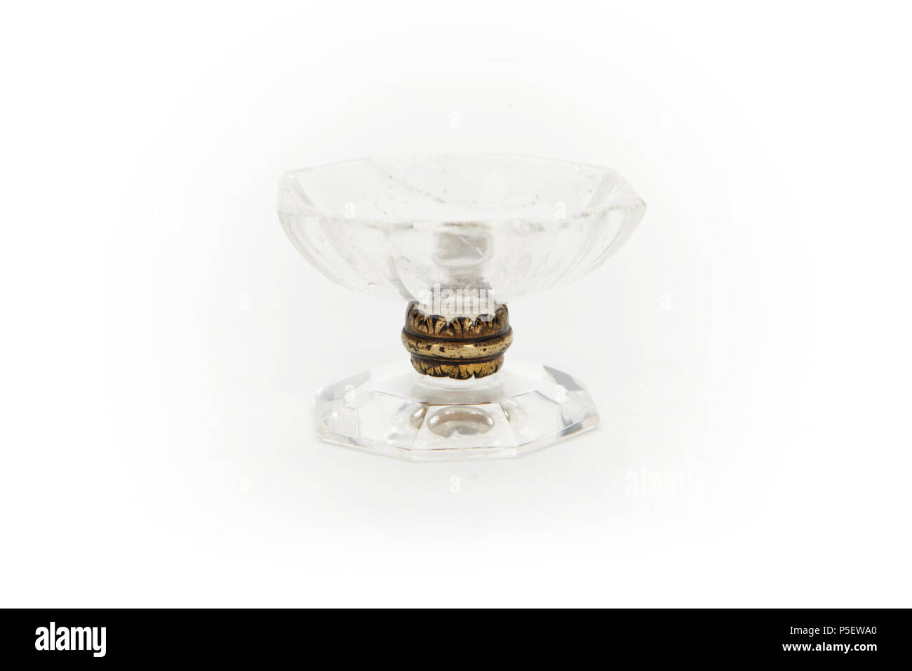URI 154 Avlång åttsidig skål av bergkristall med likaformad fot -  Skoklosters slott - 92036 Stock Photo - Alamy