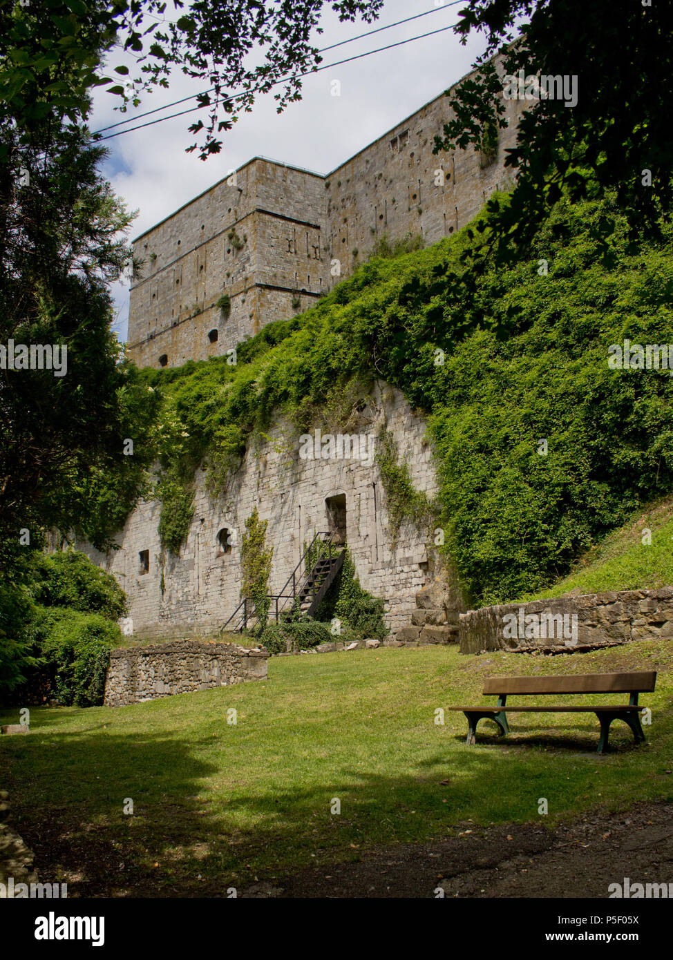41 61031-CLT-0025-01 Fort van Huy (2) Stock Photo
