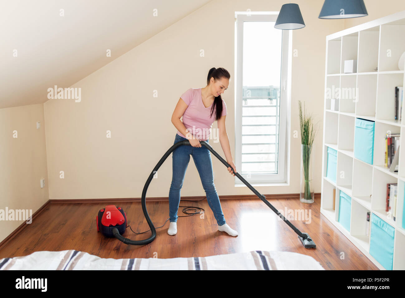 Woman housewife vacuum cleaner home hi-res stock photography and images ...