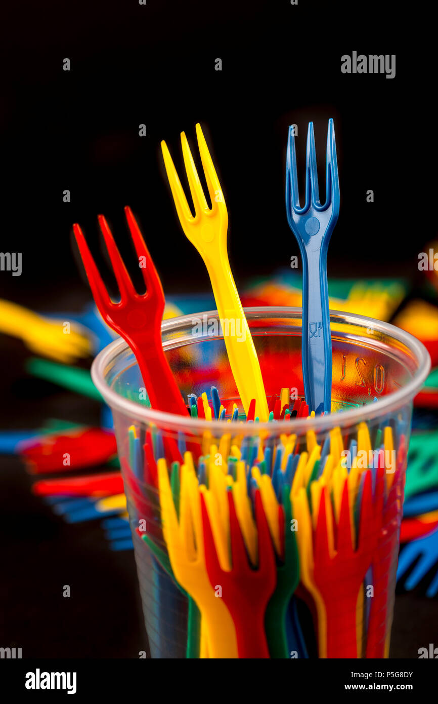 Plastic cutlery, disposable cutlery, french fries, plastic waste, lots