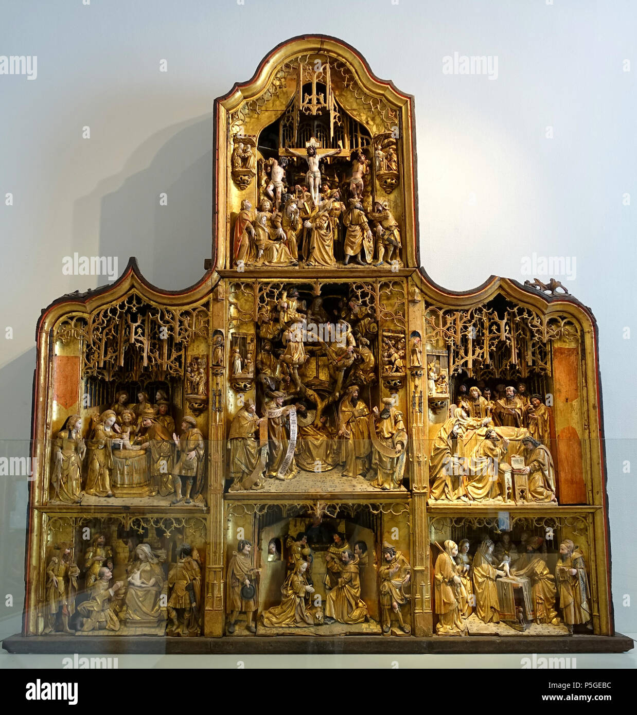 N/A. English: Exhibit in the Cinquantenaire Museum - Brussels, Belgium. 22 April 2016, 07:05:08. Daderot 88 Altar from l'Assomption Notre-Dame church at Pailhe, Anvers, c. 1510-1530, oak, polychrome - Cinquantenaire Museum - Brussels, Belgium - DSC08638 Stock Photo