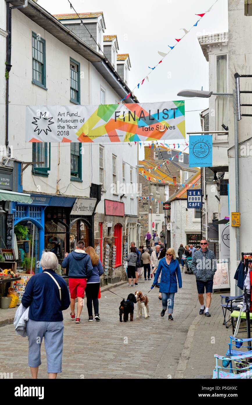 Busy Fore Street in the town centre of St.Ives Cornwall England UK Stock Photo Alamy