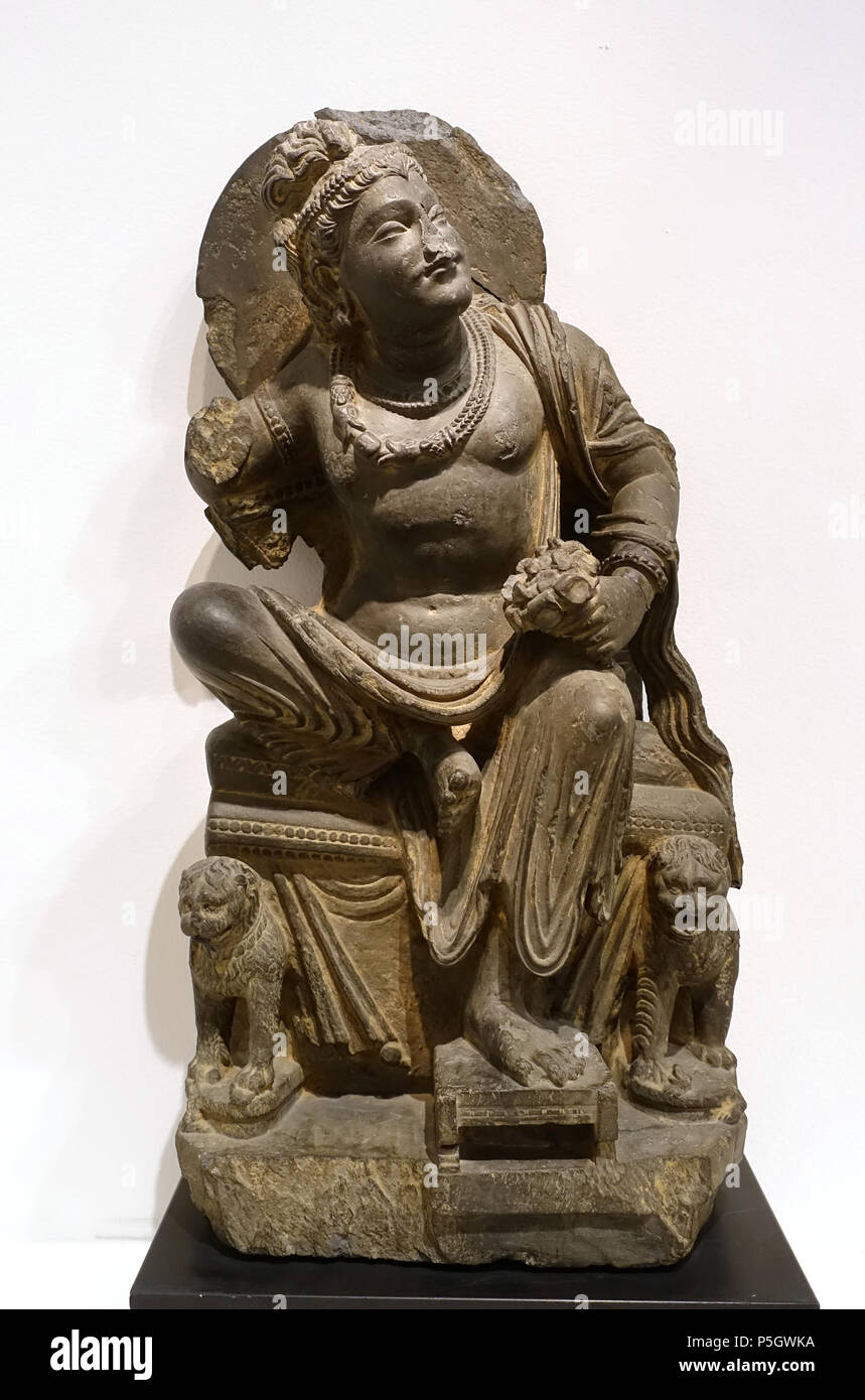 N/A. English: Exhibit in the Dallas Museum of Art, Dallas, Texas, USA. 7 May 2017, 17:00:05. Daderot 215 Bodhisattva Padmapani, India, Gandharan period, 200s AD, schist - Dallas Museum of Art - DSC05034 Stock Photo