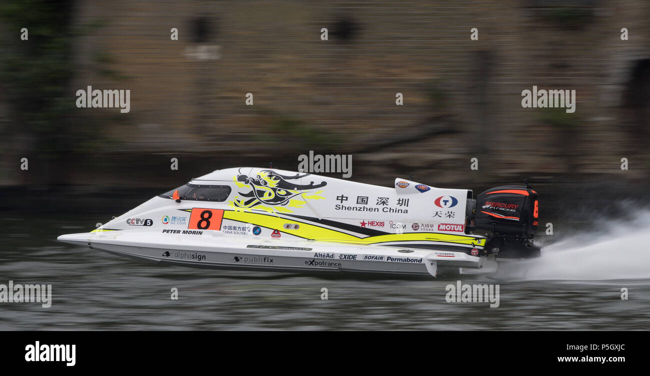PETER MORIN in action at the F1H20 Powerboat event - Royal Victoria Dock, London, UK Stock Photo