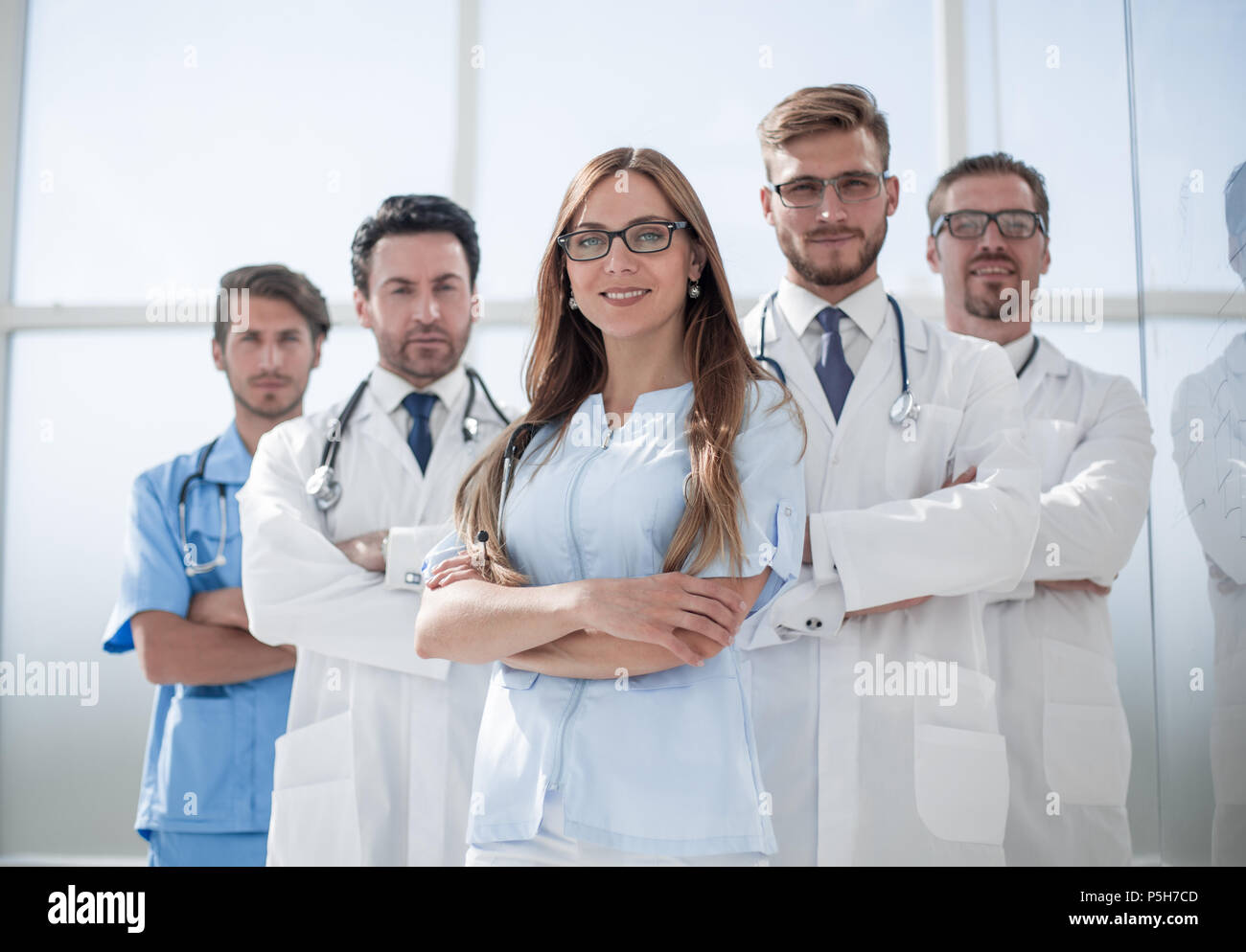 group of doctors and nurses standing in the hospital room Stock Photo ...
