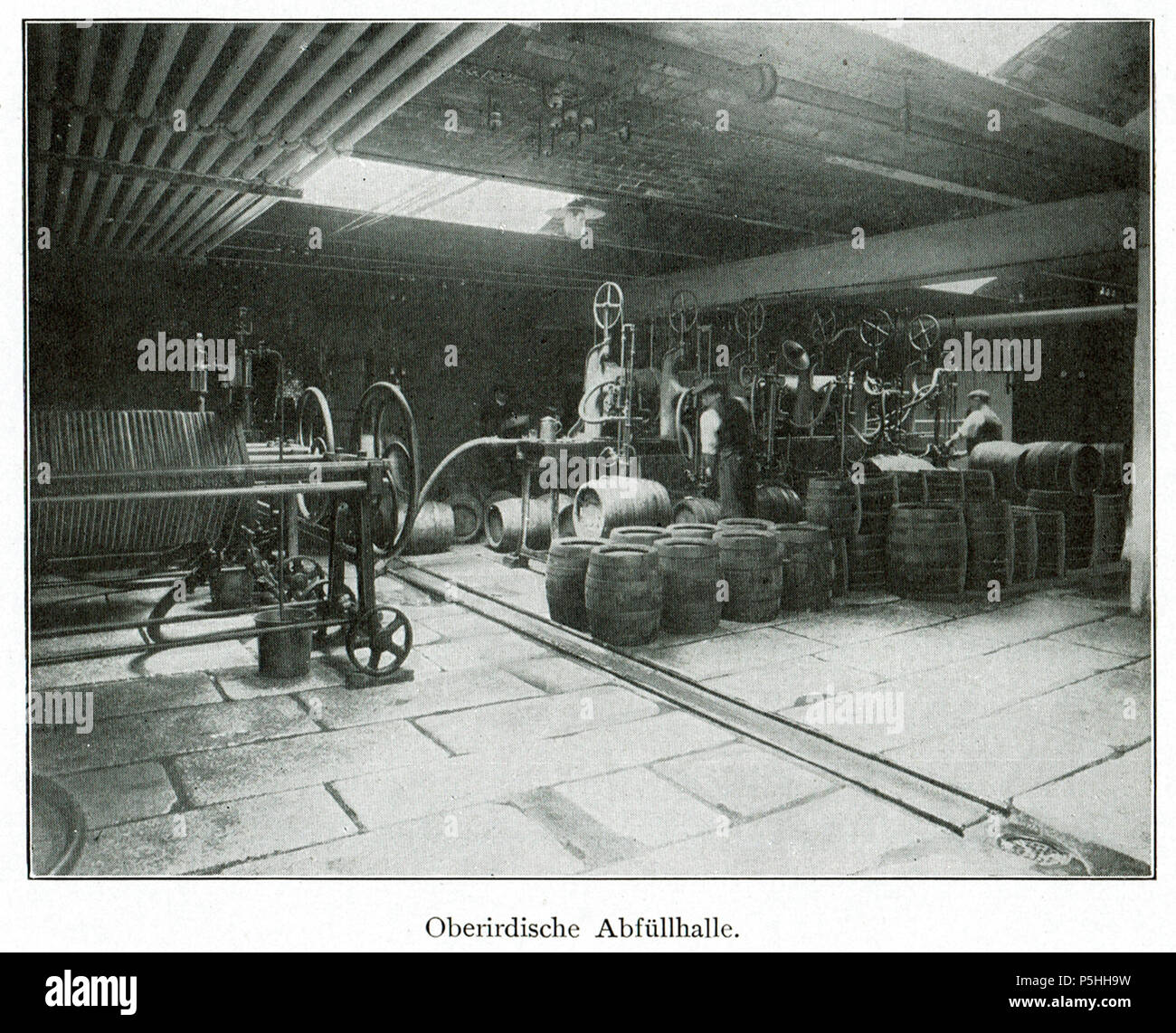 230 Brauerei Sternburg (Lützschena), Abfüllhalle, um 1907 Stock Photo