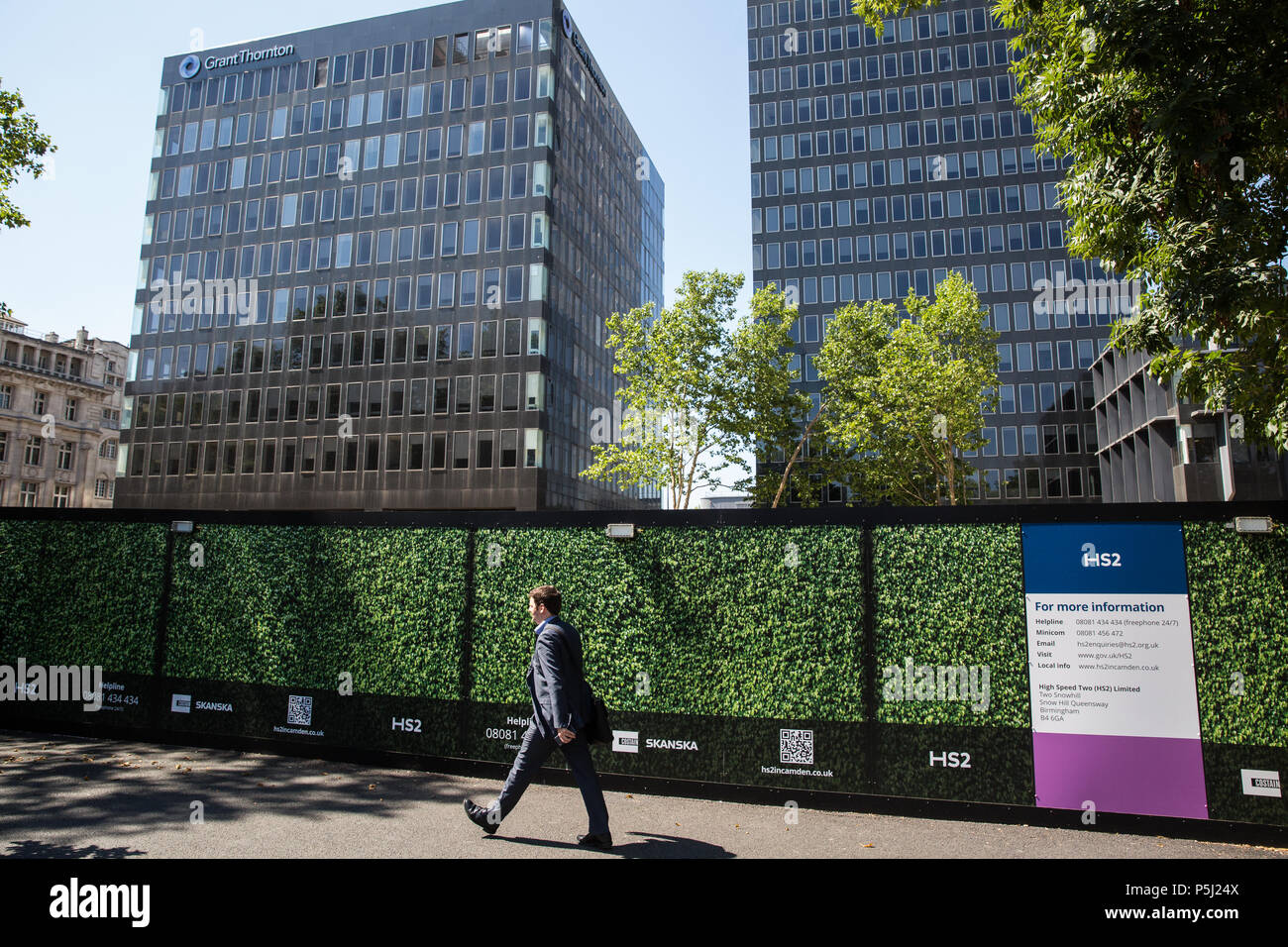 Euston station hs2 redevelopment hi-res stock photography and images ...
