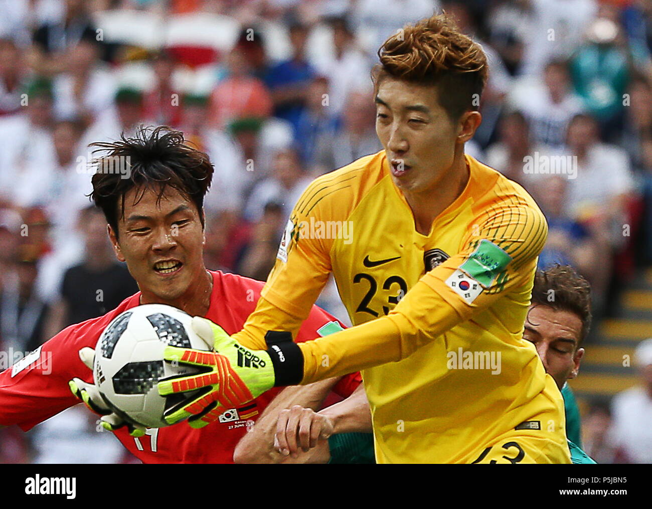 Cho So Hyun High Resolution Stock Photography and Images Alamy