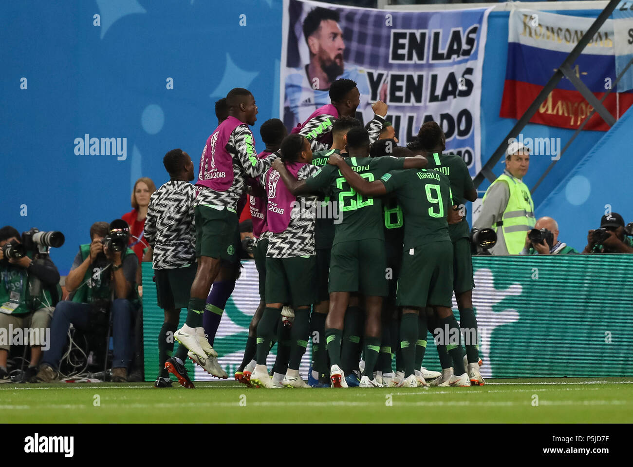 St Petersburg, Russia, 27 June 2018. Victor Moses of Nigeria celebrates with teammates after scoring his side's first goal to equalise and make the score 1-1 during the 2018 FIFA World Cup Group D match between Nigeria and Argentina at Saint Petersburg Stadium on June 26th 2018 in Saint Petersburg, Russia. (Photo by Daniel Chesterton/phcimages.com) Credit: PHC Images/Alamy Live News Stock Photo