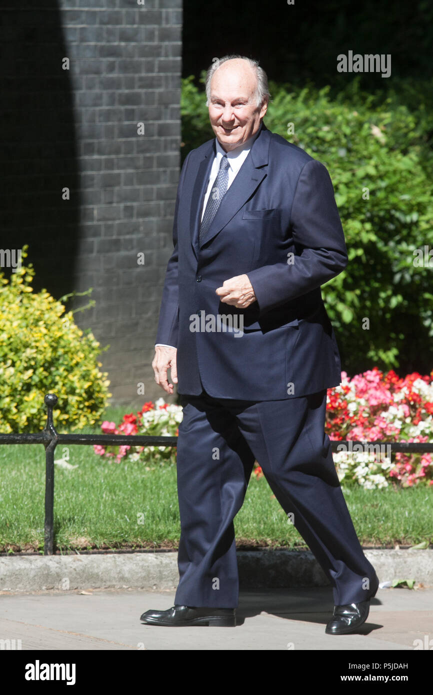 London UK. 27th June 2018. His Highness Prince  Shah Karim Al Hussaini, Aga Khan IV,arrives for a meeting with British Prime Minister Theresa May at 10 Downing Street. Prince Karim is a philanthropist and is the 49th and current Imam of the  Nizari Ismailism, a denomination of Isma'ilism within Shia Islam and the spiritual leader of more than 15 million Ismaili Muslims worldwide Credit: amer ghazzal/Alamy Live News Stock Photo