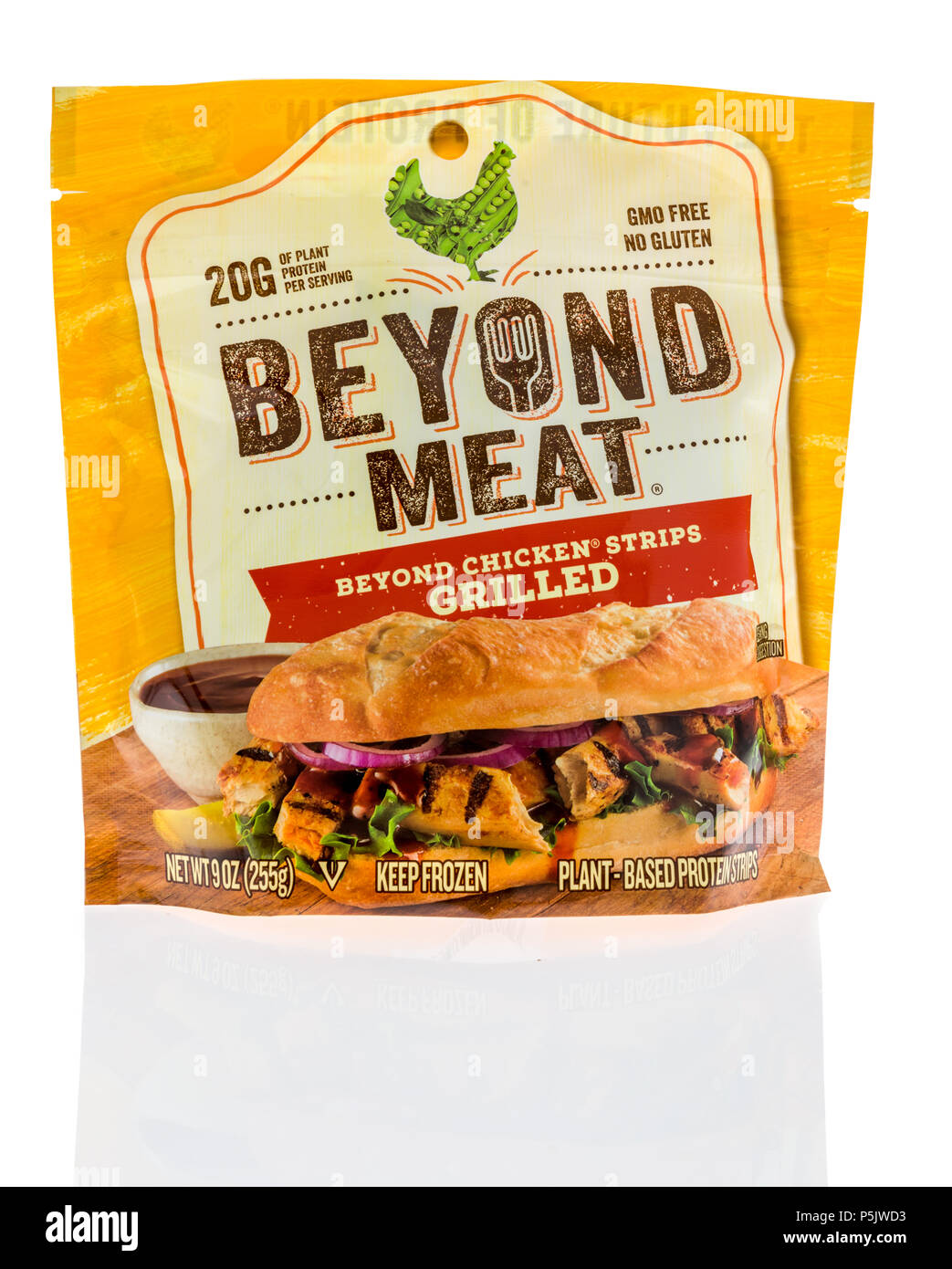Beyond meat chicken strips hires stock photography and images Alamy