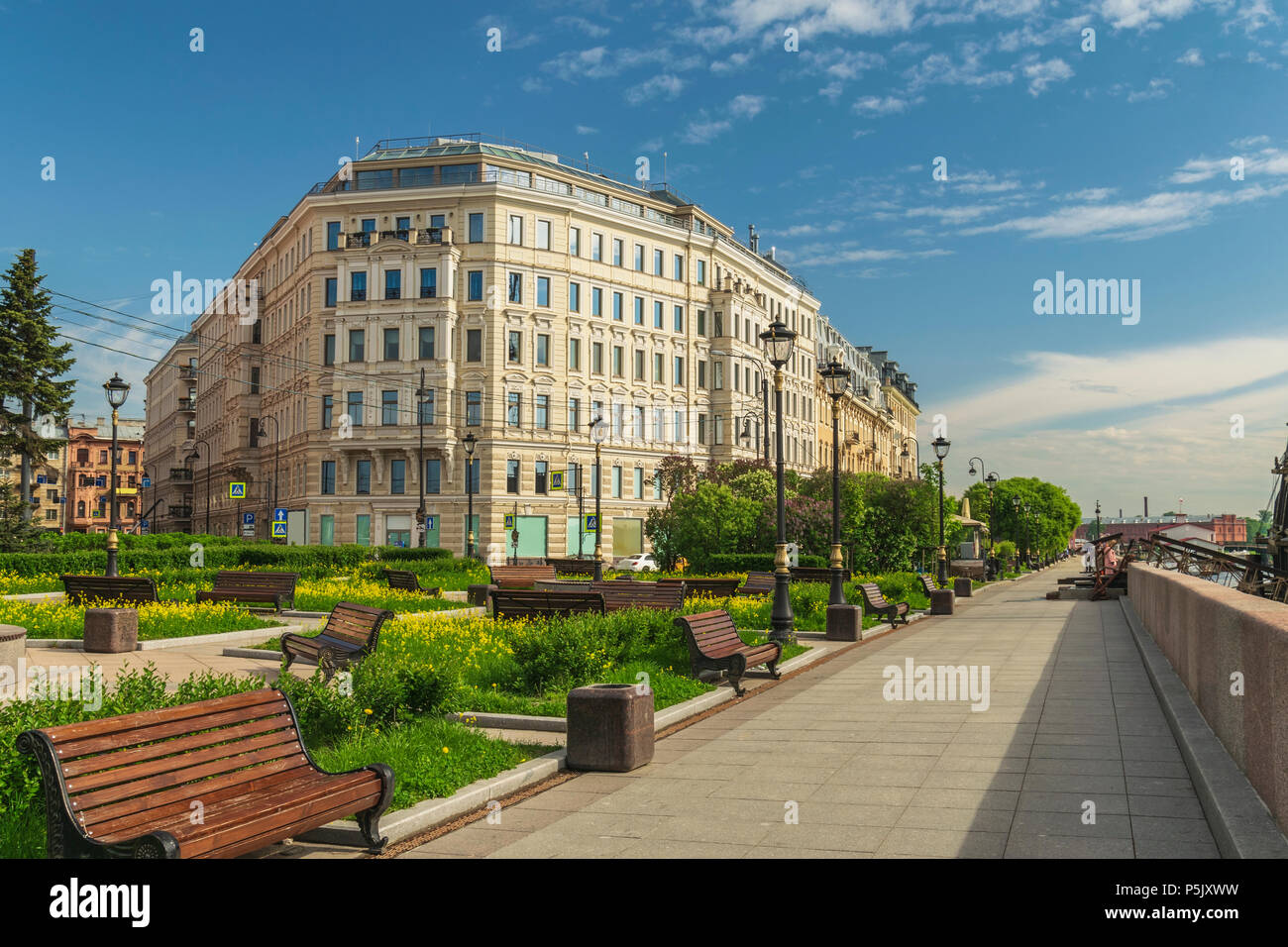 Saint Petersburg city skyline with spring flowers, Saint Petersburg, Russia Stock Photo