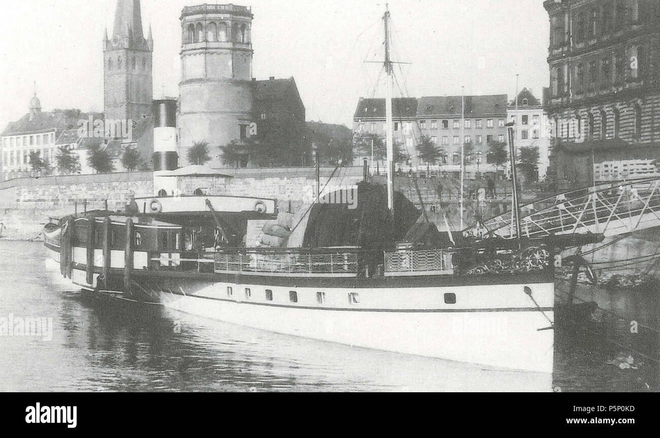 N/A. Deutsch: Der Raddampfer Bismarck am Anleger Düsseldorf. 1897. Unknown 206 Bismarck (ship, 1883) 002 Stock Photo