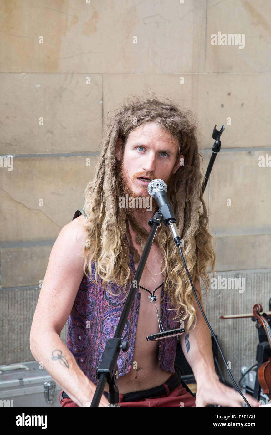 Piano loop festival hires stock photography and images Alamy