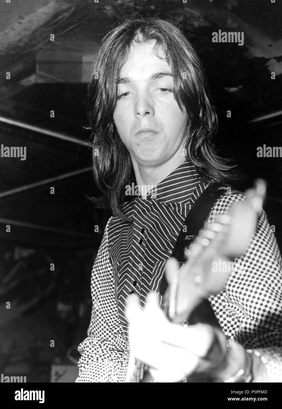 Jimmy Mcculloch Hi Res Stock Photography And Images Alamy