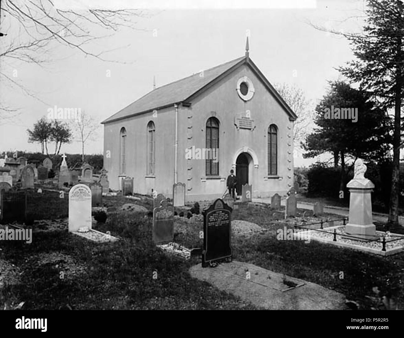 [Bethesda chapel (Cong), Bethesda, Llawhaden] [graphic].. 1 negative : glass, dry plate, b&w ; 16.5 x 21.5 cm. circa 1885. Thomas, John, 195 Bethesda chapel (Cong), Bethesda, Llawhaden NLW3361896 Stock Photo