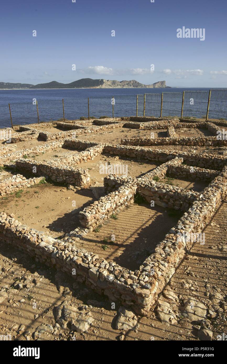 Sa Caleta. Poblado fenicio (s.VII a.C.).Ibiza.Islas  Pitiusas.Baleares.España Stock Photo - Alamy