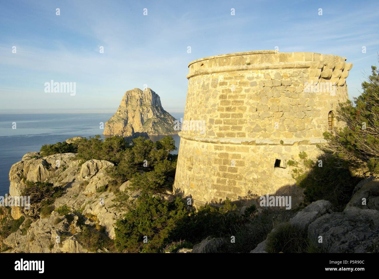 Es Vedra, torre des Savinar (Torre del Pirata). sant Josep de Sa Talaia.Ibiza.Islas Pitiusas.Baleares.España. Stock Photo