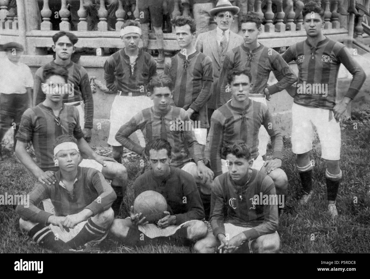 N/A. Español: Club Sport Fénix de Escazú (Costa Rica), década de los años 20. 1920. Rodtico21 261 C.S.-Fenix Stock Photo