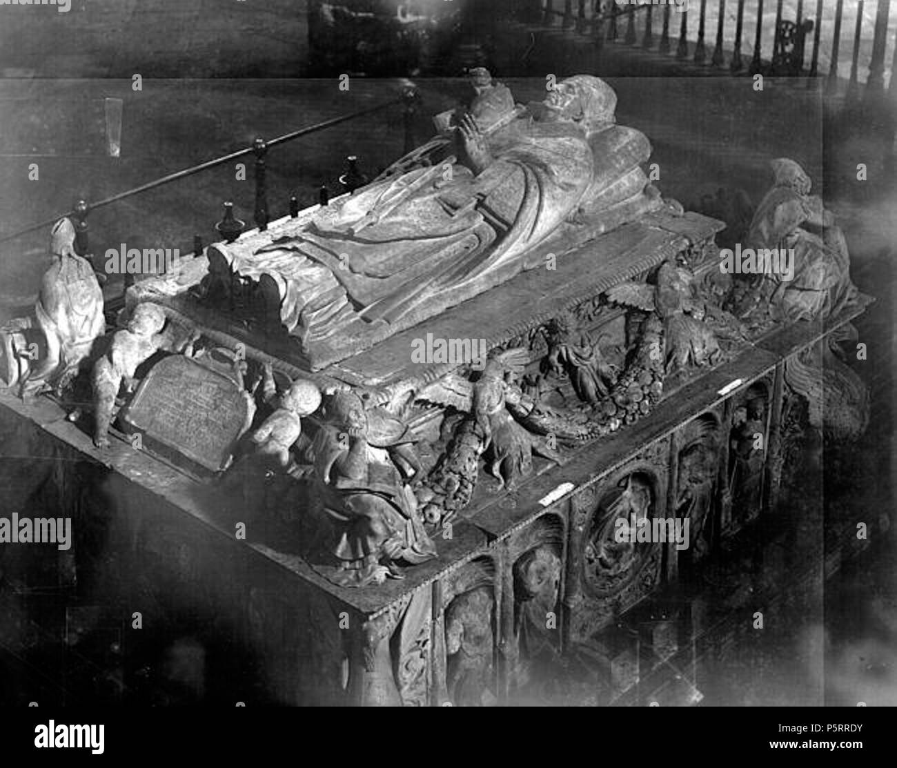 Cardinal cisneros hires stock photography and images Alamy