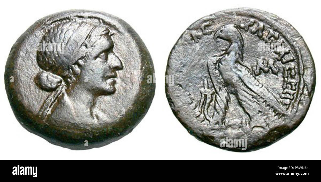 N/A. English: Ptolemaic Kingdom. Cleopatra VII. 51-30 BC. AE 40 drachms. Alexandria Obv: Diademed bust of Cleopatra VII right. Rv:   Eagle standing on thunderbolt left. In left field, cornucopia, in right field, . Dotted border. 12 August 2017. Otto Nickl 353 Cleopatra Mint Alexandria Stock Photo