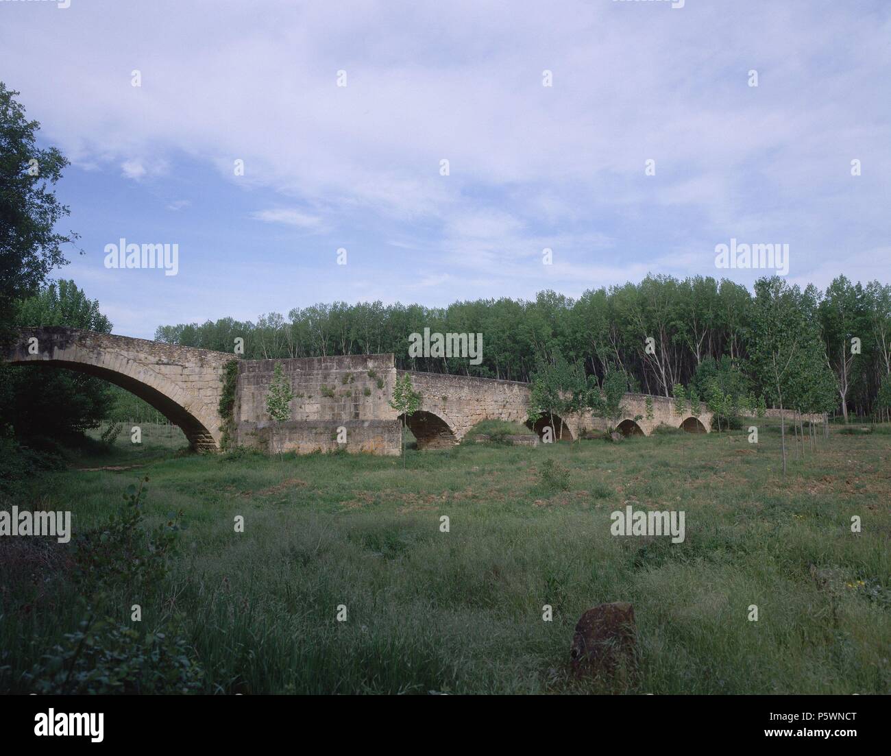 PUENTE ROMANO. Location: EXTERIOR, TALAMANCA DEL JARAMA. Stock Photo