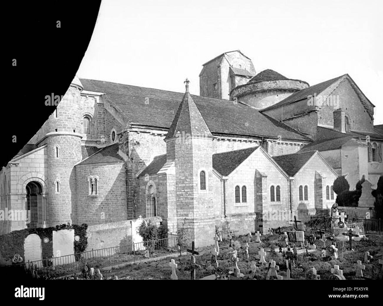 Ancienne eglise sainte marie Black and White Stock Photos & Images - Alamy