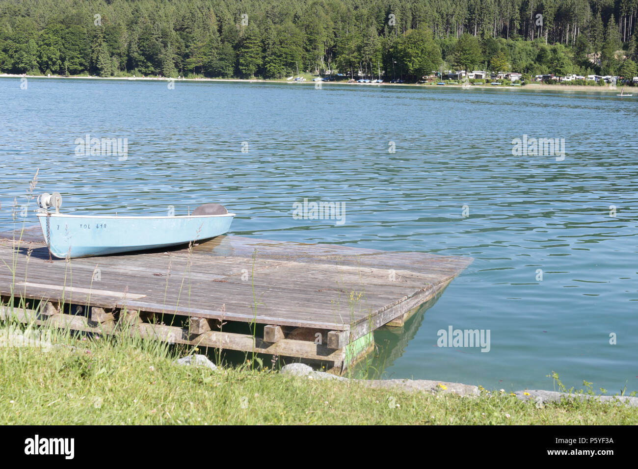 A lake in the middle of the forest Stock Photo - Alamy