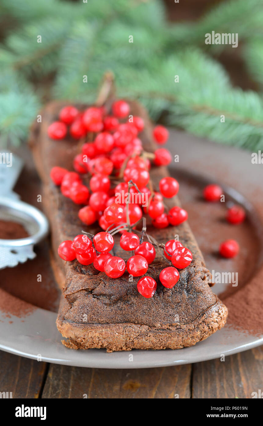 Chocolate gluten free pie decorated with berries Stock Photo Alamy