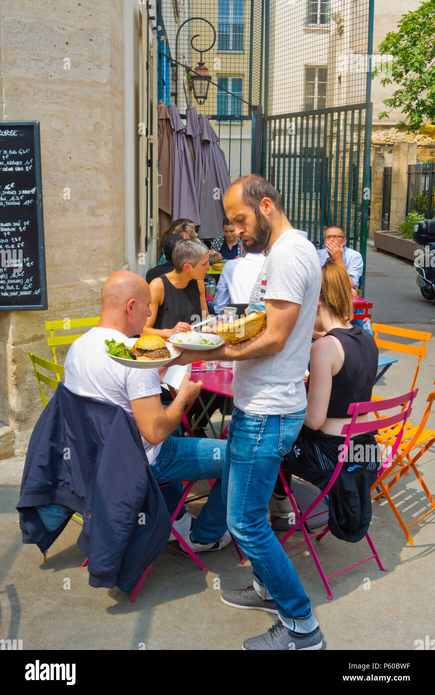Restaurant, Marche couvert des Enfants Rouges, Le Marais, Paris, France Stock Photo