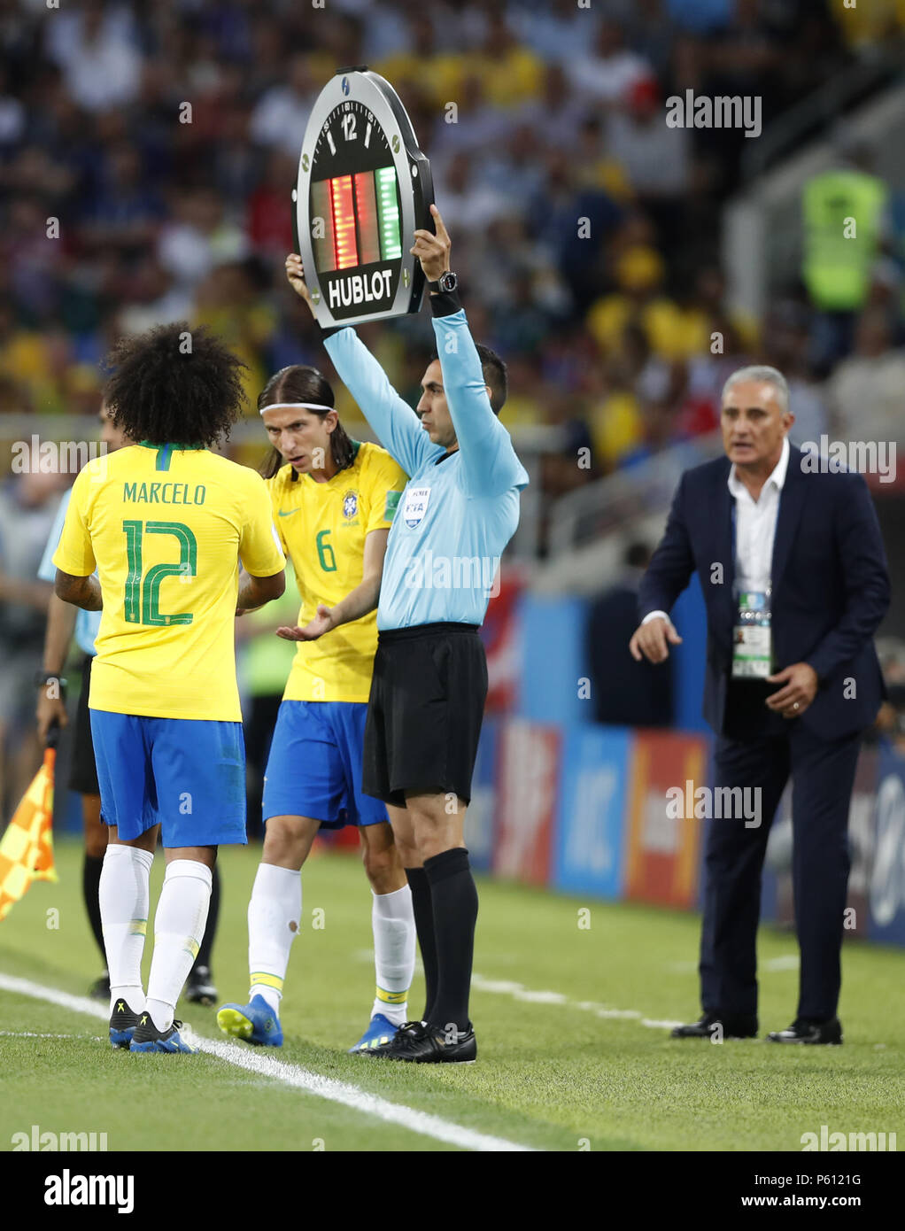 Moscow, Russia. 27th June, 2018. Marcelo (L) of Brazil is substituted off after his injury during the 2018 FIFA World Cup Group E match between Brazil and Serbia in Moscow, Russia, June 27, 2018. Credit: Cao Can/Xinhua/Alamy Live News Stock Photo