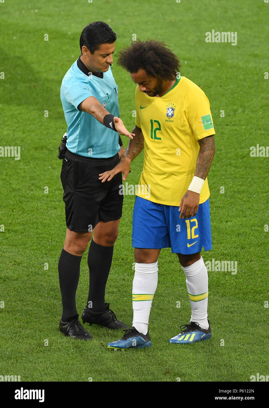 Moscow, Russia. 27th June, 2018. Marcelo (R) of Brazil is substituted off after his injury during the 2018 FIFA World Cup Group E match between Brazil and Serbia in Moscow, Russia, June 27, 2018. Credit: Cao Can/Xinhua/Alamy Live News Stock Photo