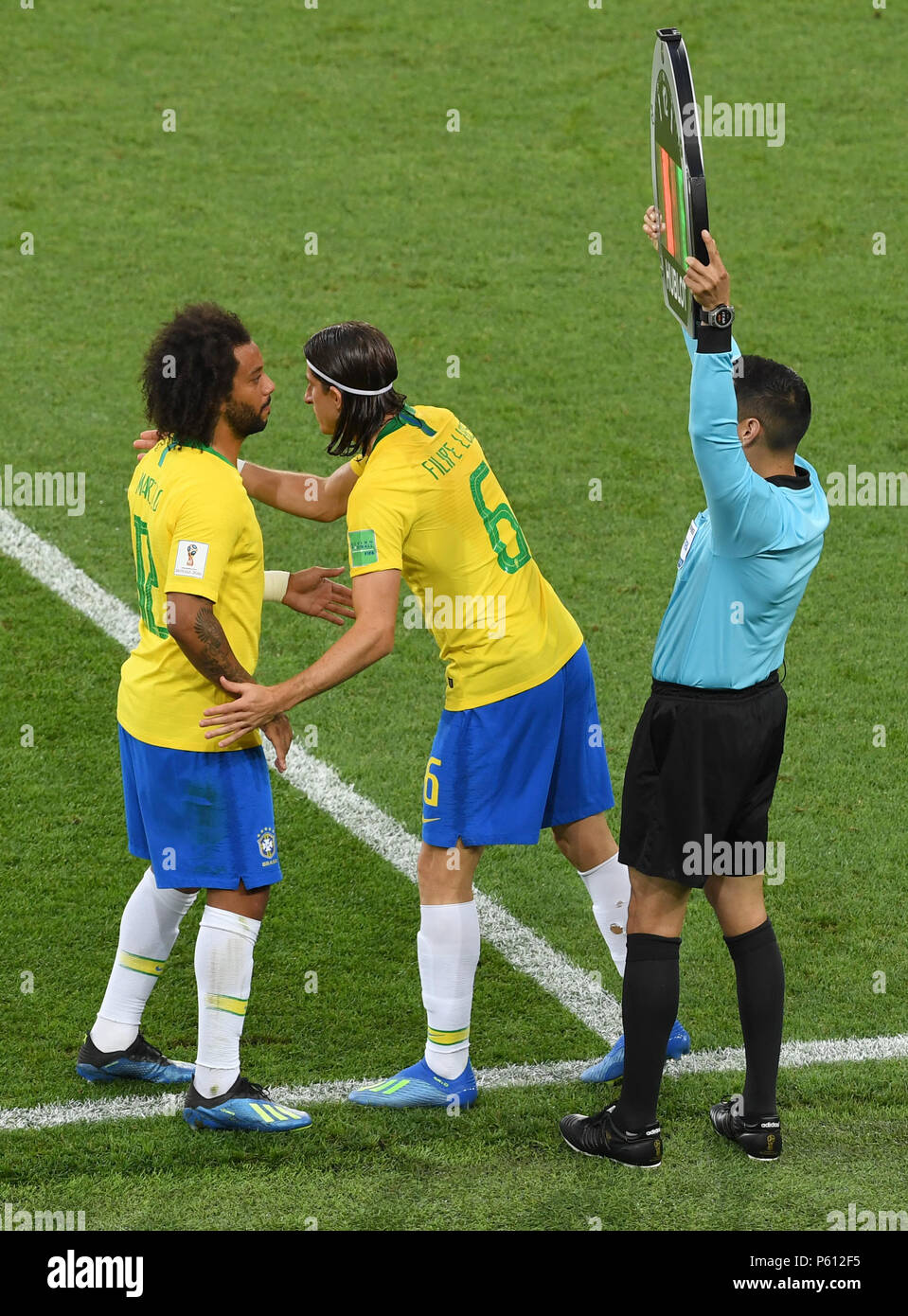 Moscow, Russia. 27th June, 2018. Marcelo (L) of Brazil is substituted off after his injury during the 2018 FIFA World Cup Group E match between Brazil and Serbia in Moscow, Russia, June 27, 2018. Credit: Wang Yuguo/Xinhua/Alamy Live News Stock Photo