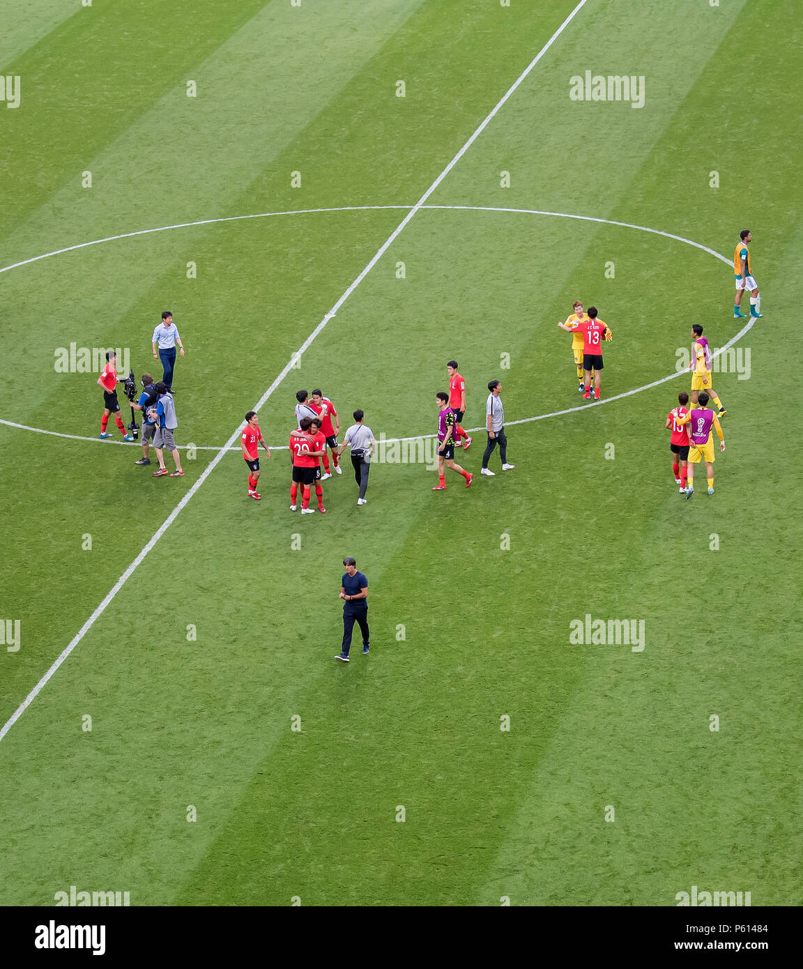 Kazan, Russia. 27th June, 2018. Coach/coach Joachim (Jogi) Loew (Germany) leaves the field GES/Football/World Cup 2018 stunned after the match between the cheering Korean players Russia: Korea Republic - Germany, 27.06.2018 GES/Soccer/Football/Worldcup 2018 Russia: South Korea vs Germany, Kazan June 27, 2018 | usage worldwide Credit: dpa/Alamy Live News Stock Photo