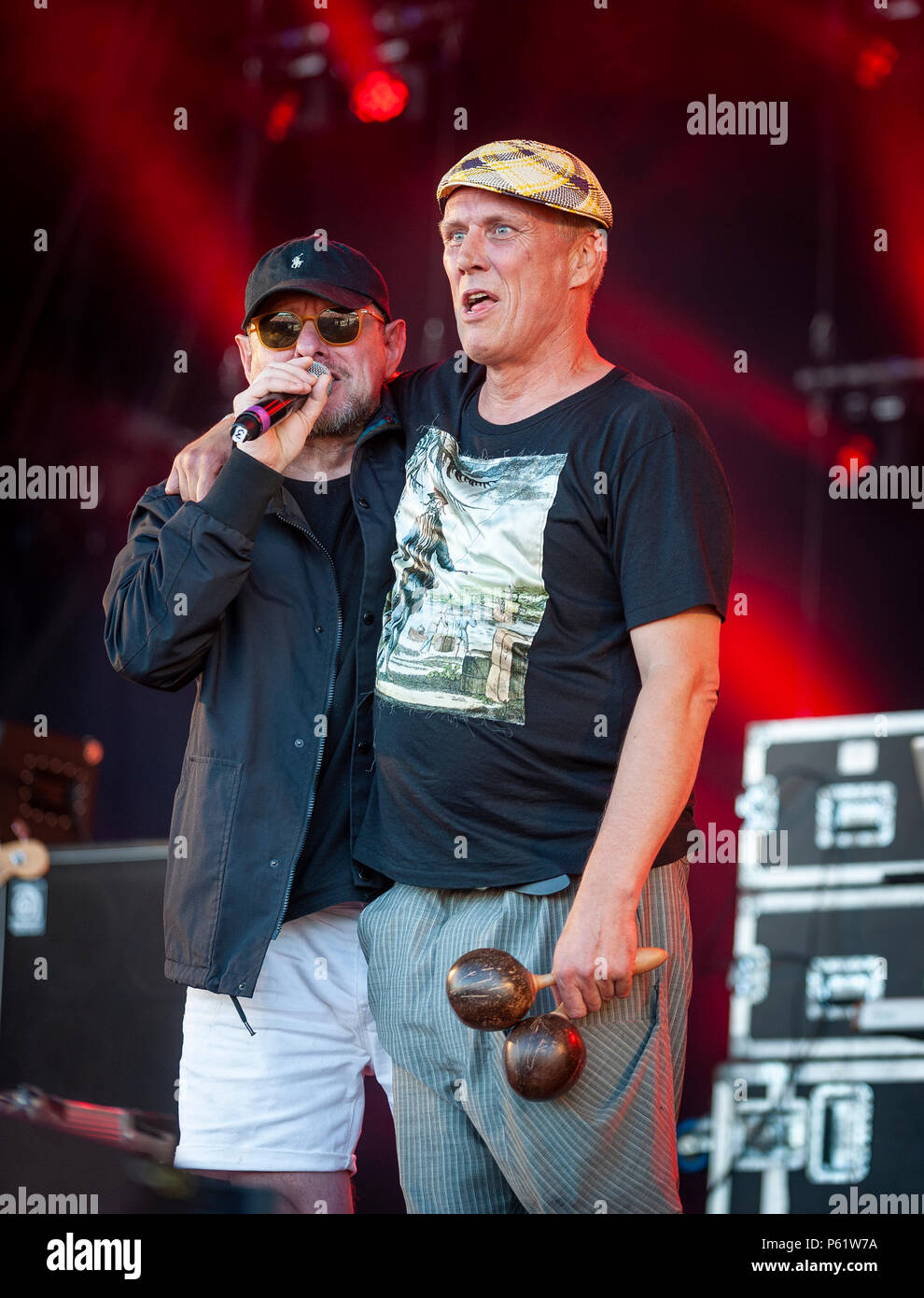 Shaun Ryder 90s High Resolution Stock Photography and Images - Alamy