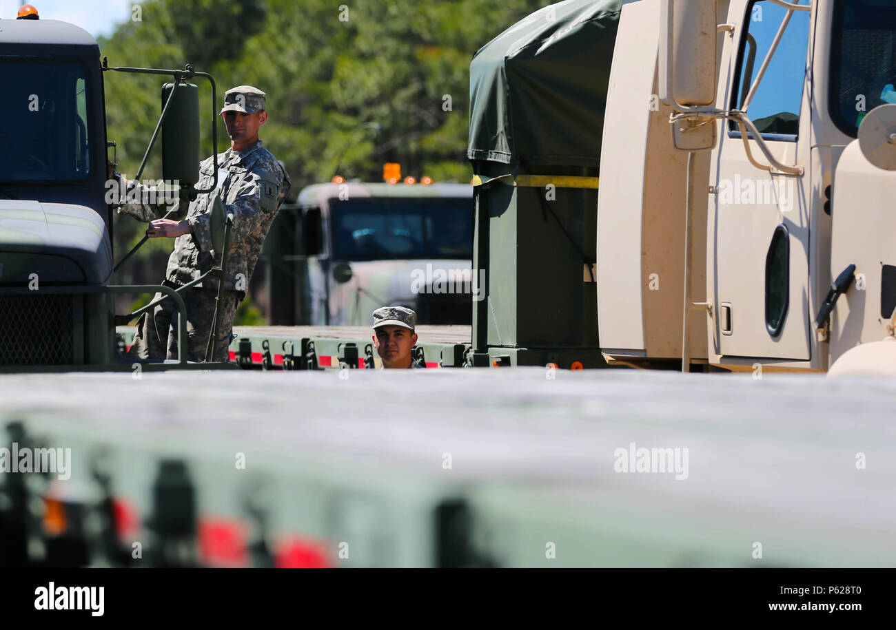 Nebraska Army National Guard Soldiers make final preparations at