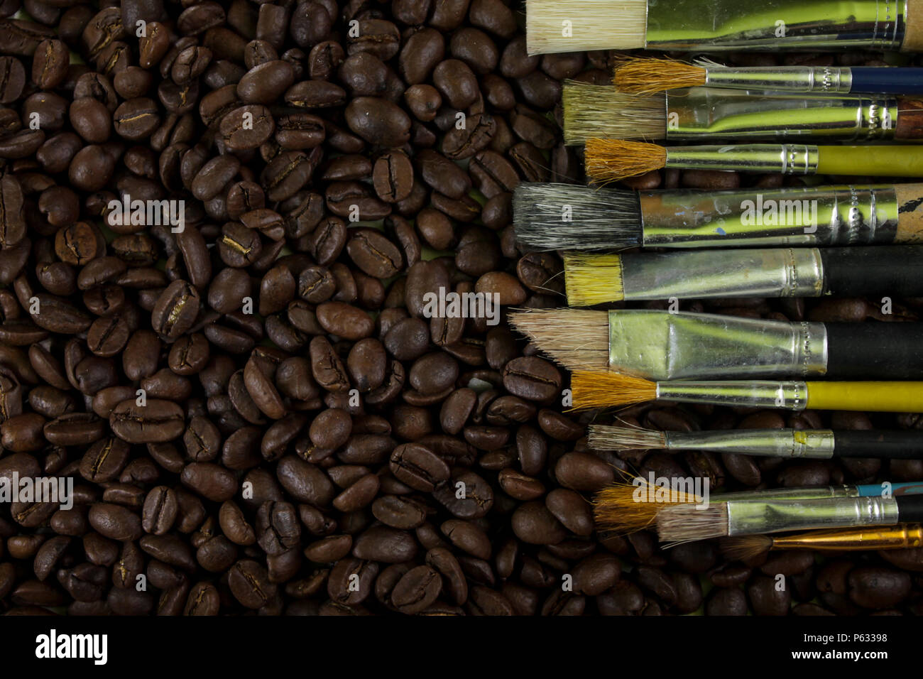 Kids paint brushes hires stock photography and images Alamy