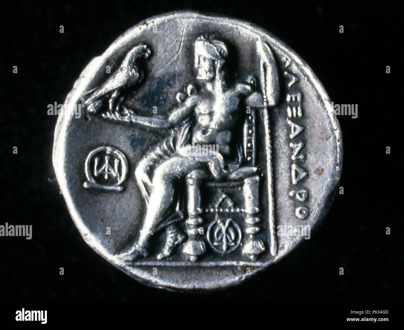 NUMISMATICA.MONEDA GRIEGA. TETRADRACMA DE PLATA, REVERSO. ZEUS SENTADO EN  UN TRONO CON UN AGUILA EN LA MANO DERECHA, Y SOSTENIENDO EL CETRO EN LA  IZQUIERDA, A SU IZQUIERDA Y BAJO EL TRONO