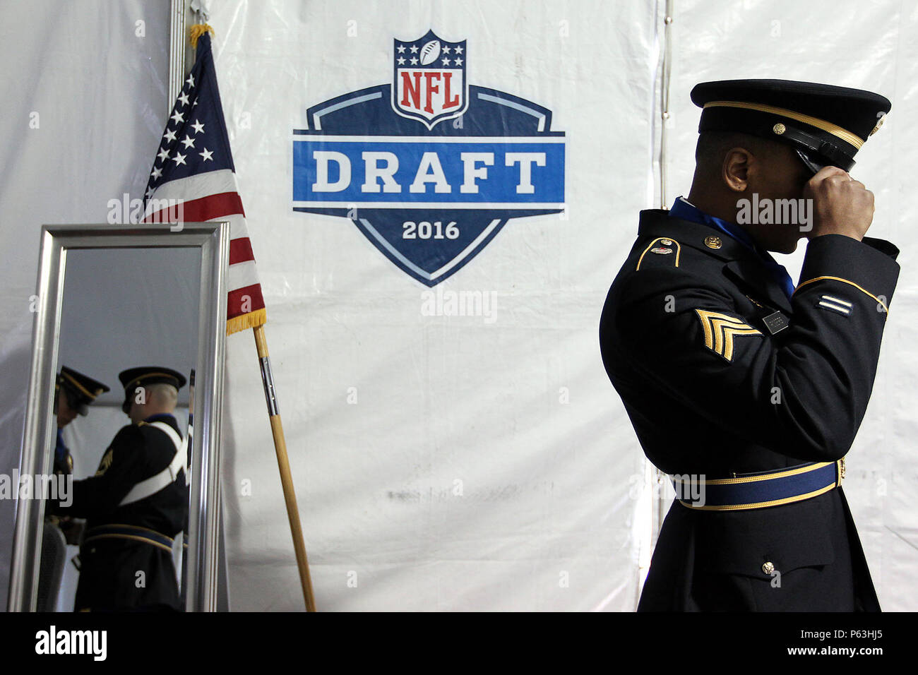 Merge war army draft battle mod. Army draft. Army draft. Merge war army draft battle. Merge war army draft battler юниты.