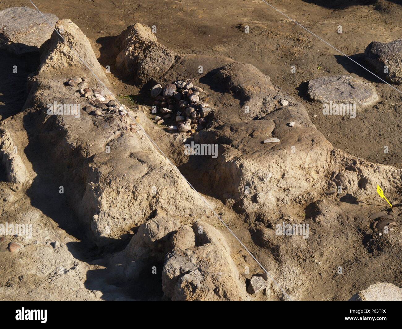 YACIMIENTO ARQUELOGICO DEL CERRO DE LA MESA Stock Photo Alamy