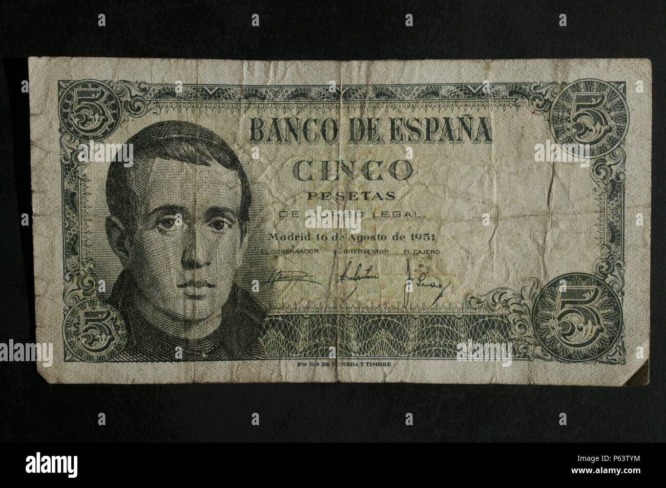 DINERO: BILLETE DE CINCO PESETAS DE 1951. ANVERSO: RETRATO DE JAIME BALMES. Stock Photo