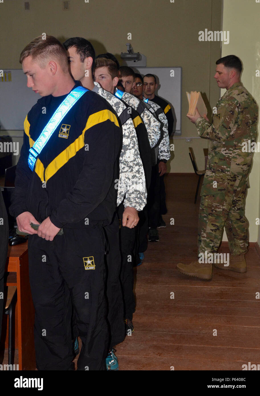Soldiers with the Joint Multinational Training Group-Ukraine along with ...