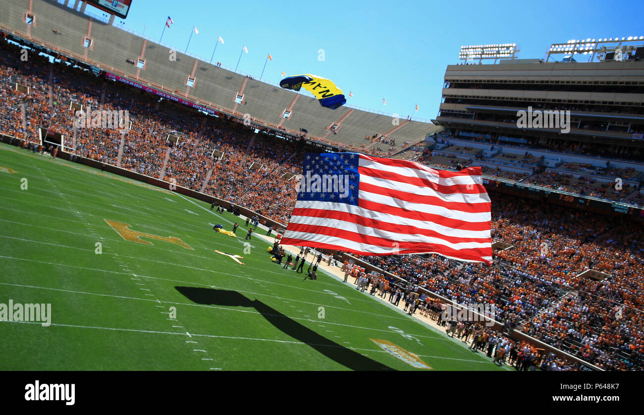 Postcard Us Navy Parachute Team Neyland Stadium Knoxville Tennessee Volunteers Us States Cities Towns Collectibles Us States Cities Towns Collectibles