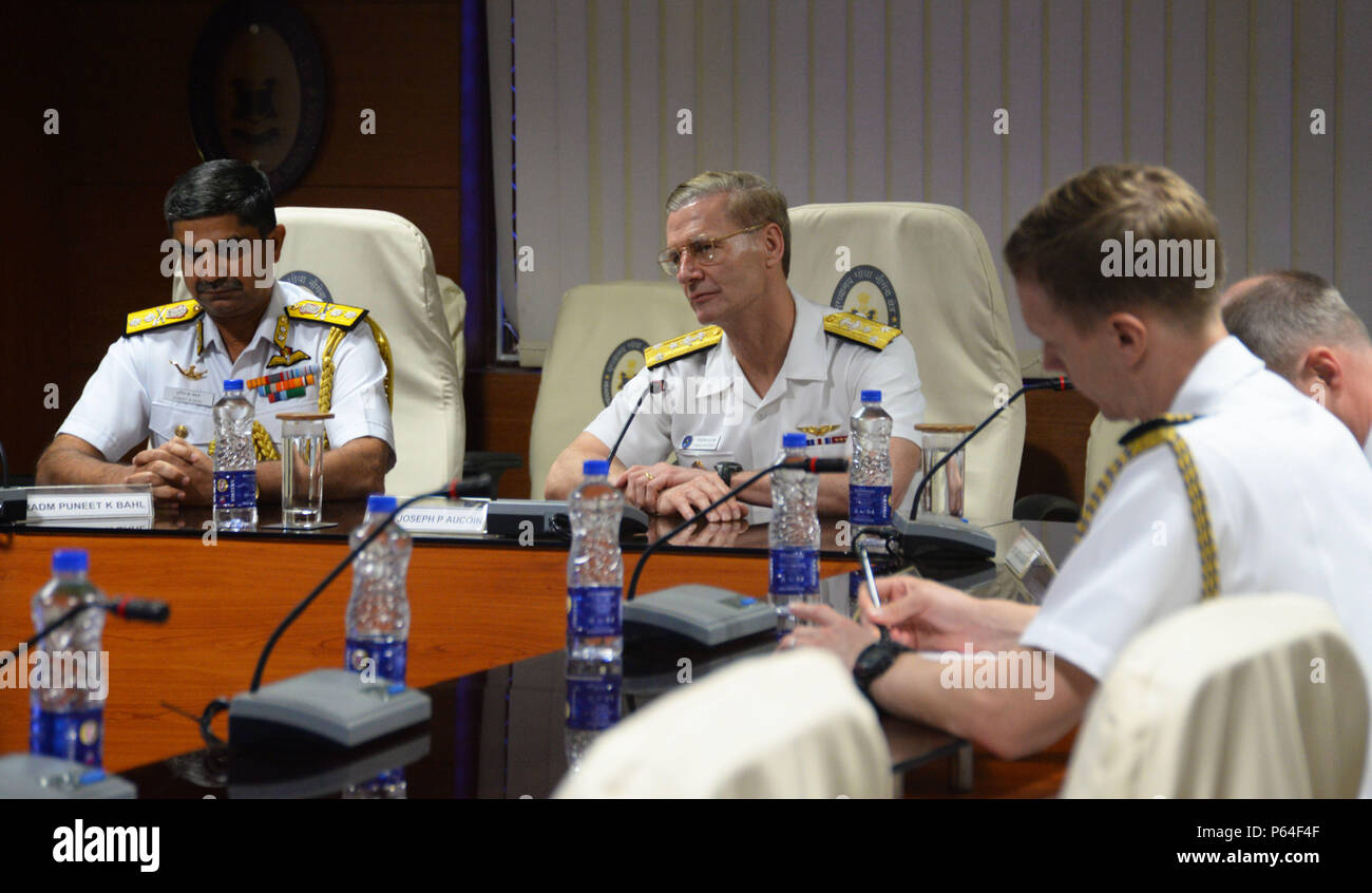 160408-N-IE405-029 GOA, India (April 08, 2016) Commander, U.S. 7th 