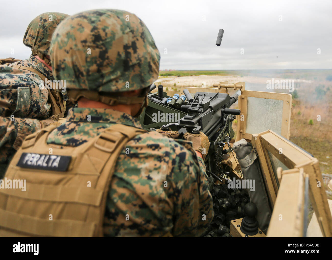 Marines with Combat Logistics Regiment 2 improve their marksmanship ...