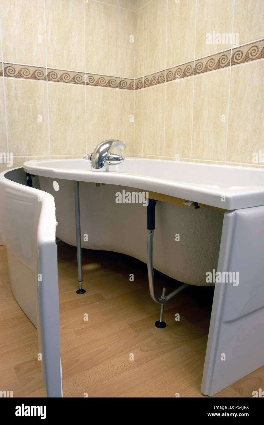 Bath tub with open side panel Stock Photo Alamy