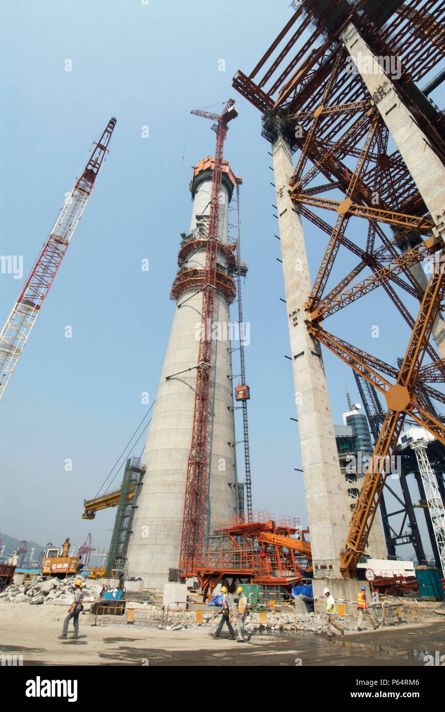 Pylon construction at Stonecutters Bridge in Hong Kong Stock Photo Alamy