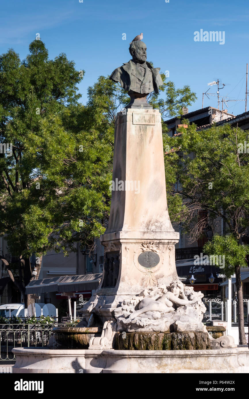 Statue to Alphonse Benoit L'isle sur la Avignon Vaucluse