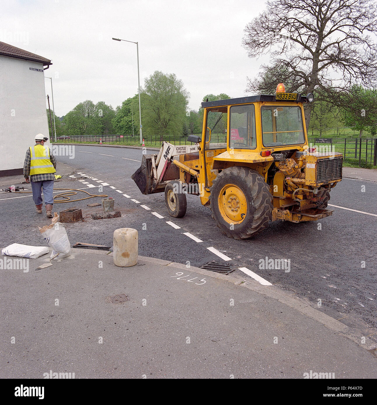 Adjusting level of service box cover and frame following highway