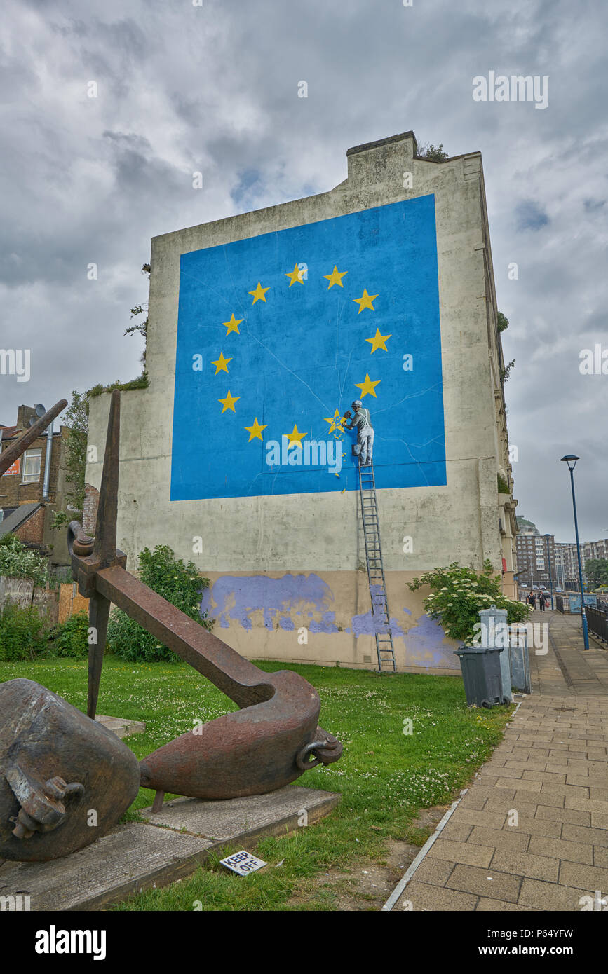 Banksy Dover Hi res Stock Photography And Images Alamy banksy-dover-hi-res-stock-photography-and-images-alamy